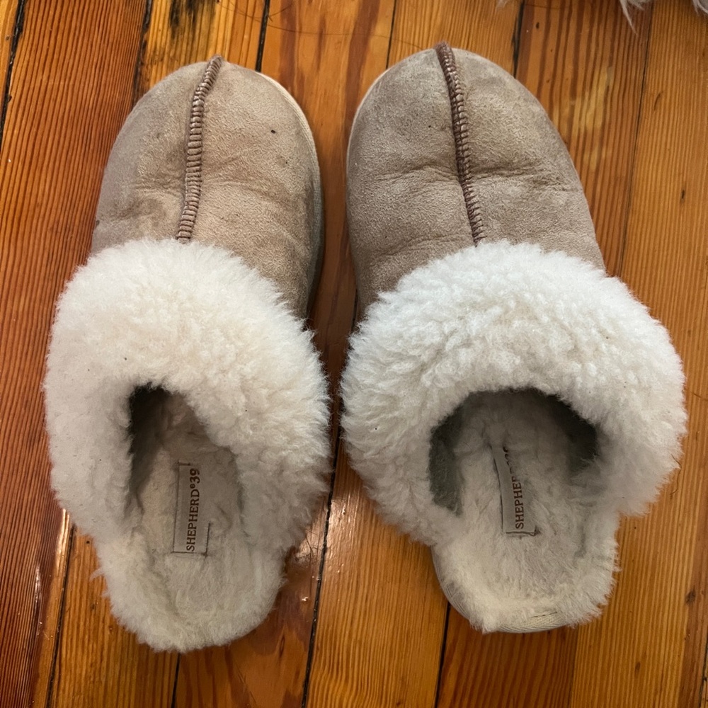 Cozy Shearling Lined Slippers - Tan and Cream